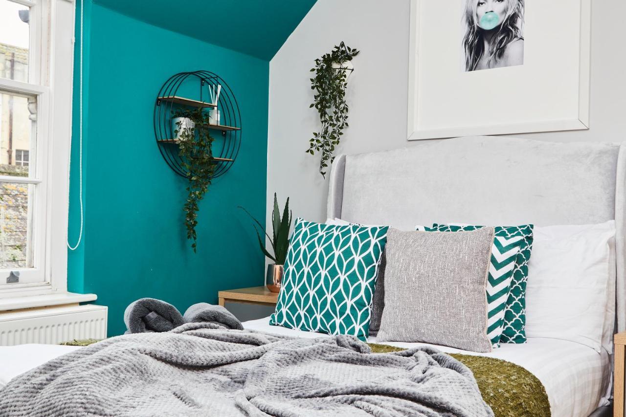Striking Monroe Suite! Bath Zewnętrze zdjęcie